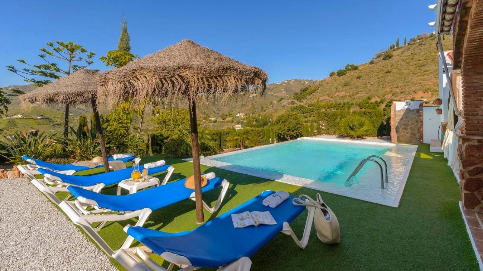 Villa Las Palmeras De Torrox By Ruralidays Экстерьер фото