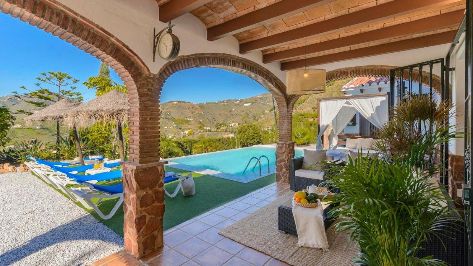 Villa Las Palmeras De Torrox By Ruralidays Экстерьер фото